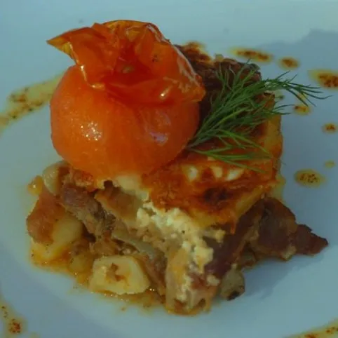 Hússal rakott krumpli gazdagon