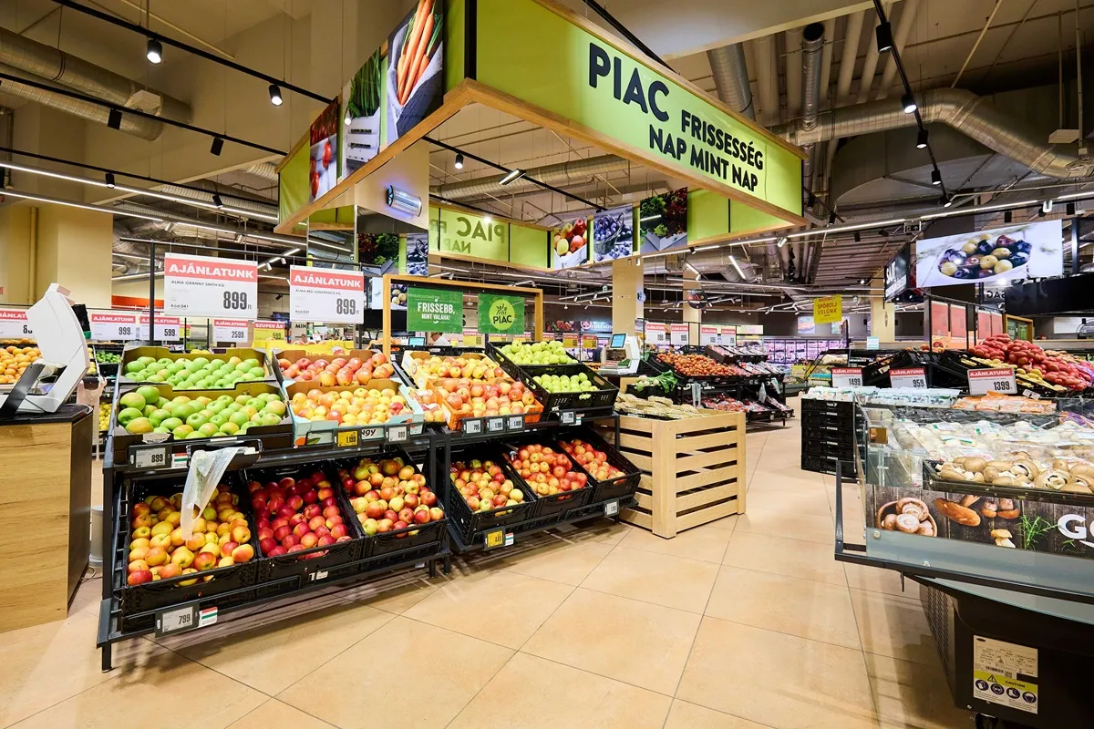 A piactér az Allee INTERSPAR-ban