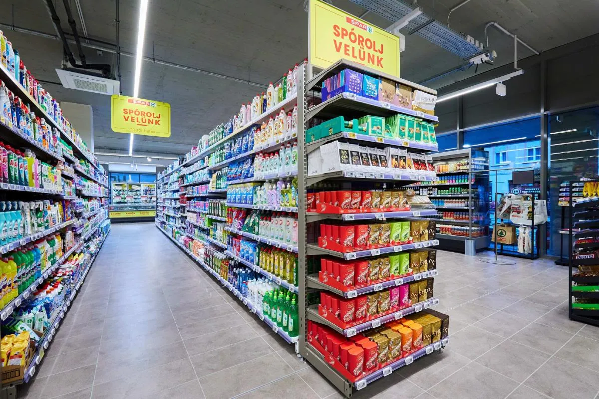Tisztítószerek egy SPAR üzletben