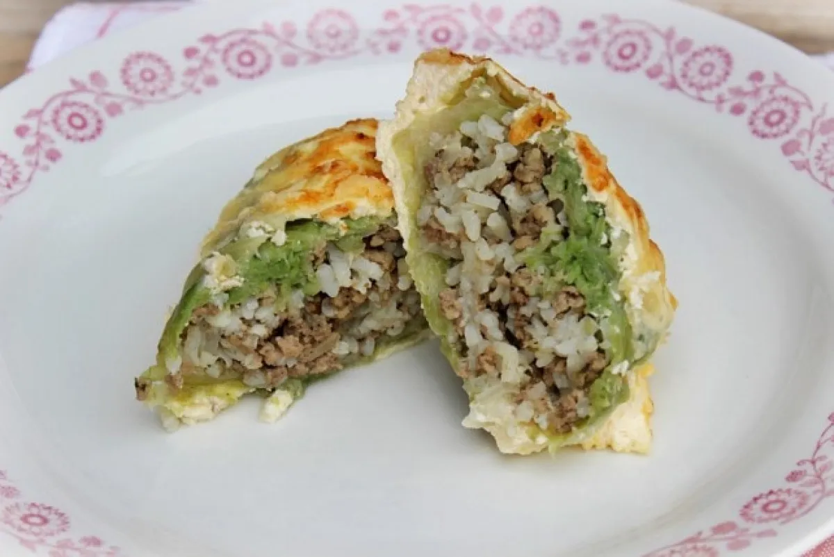 Töltött kelkáposztalevél