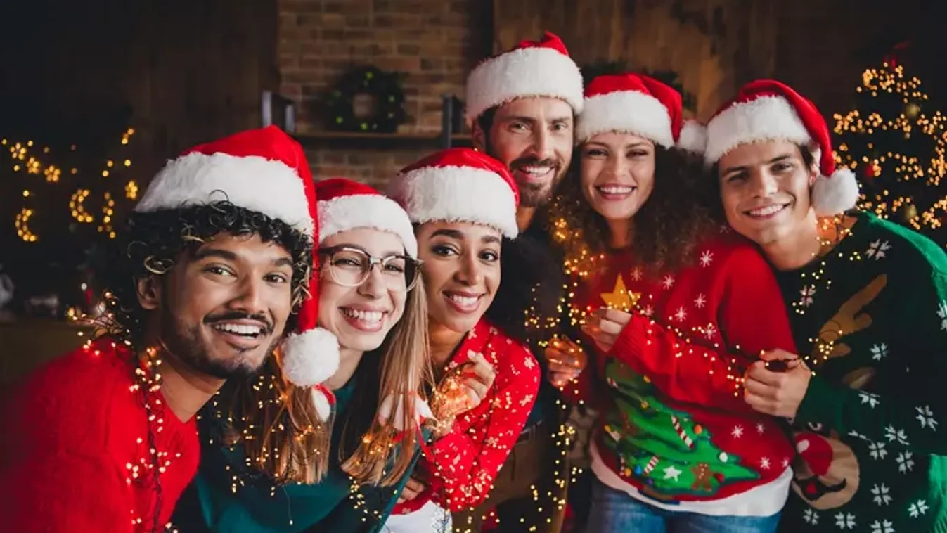 Akinek van Parkside szerszáma otthon, ebben a karácsonyi pulcsiban akar majd csak mutatkozni