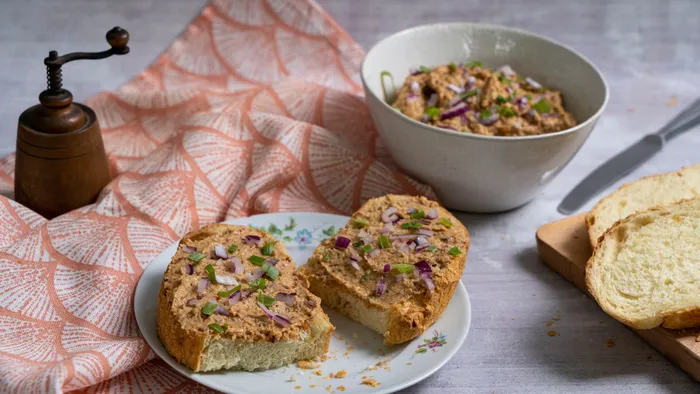 Így készül a békebeli, házi tepertőkrém, ami olyan, mintha a dédi csinálta volna