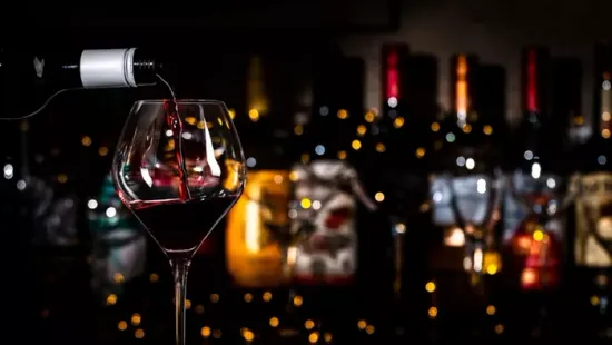 Ez történik a testükkel, ha minden este megiszunk egy pohár bort