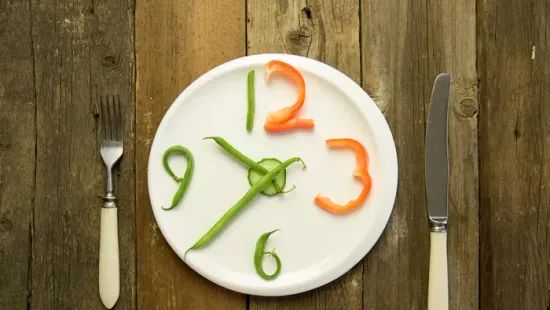 Időszakos böjt: hogyan hat a szervezetre, és kinek való valójában?