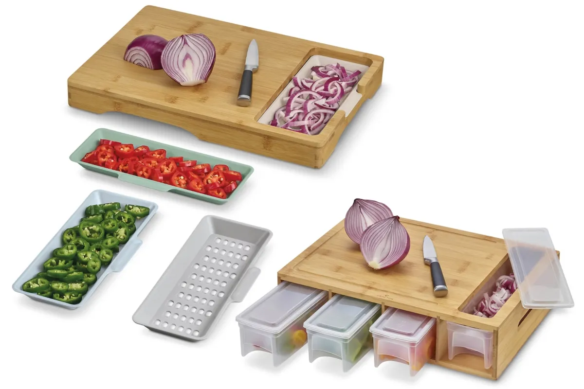 Igazi konyhai telitalálat érkezik az Aldiba: december 4-től újra kapható a népszerű CROFTON vágódeszkakészlet, mindössze 3999 forintért