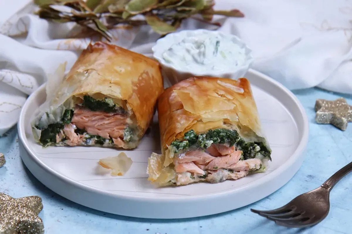 Mit főzzek karácsonyra? Spenótos-fetás lazaccal töltött rétes