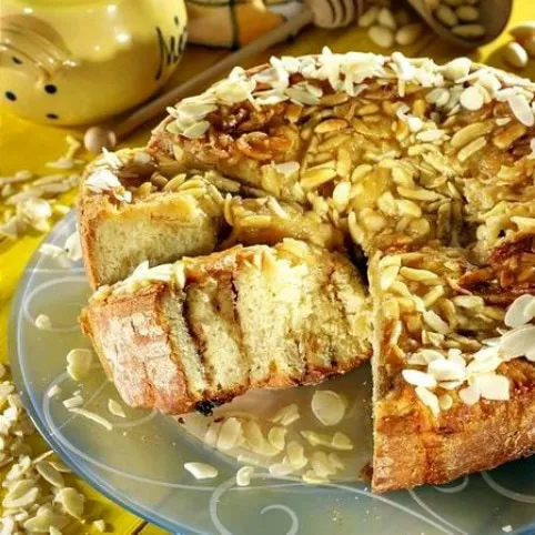 Karamellás-mandulás kalács