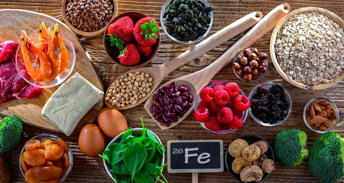 Vashiány: vasban gazdag ételek - bab, mandula, brokkoli, spenót a képen