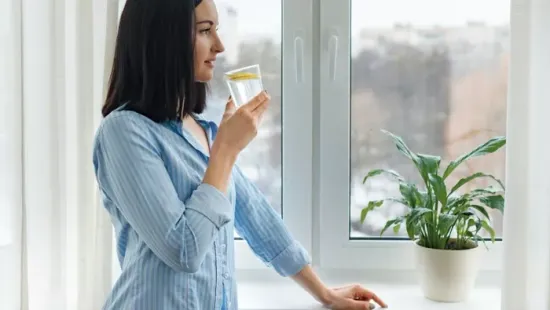 Citromos víz éhgyomorra: így hat, ha rendszeresen iszod – negatív hatása is van!