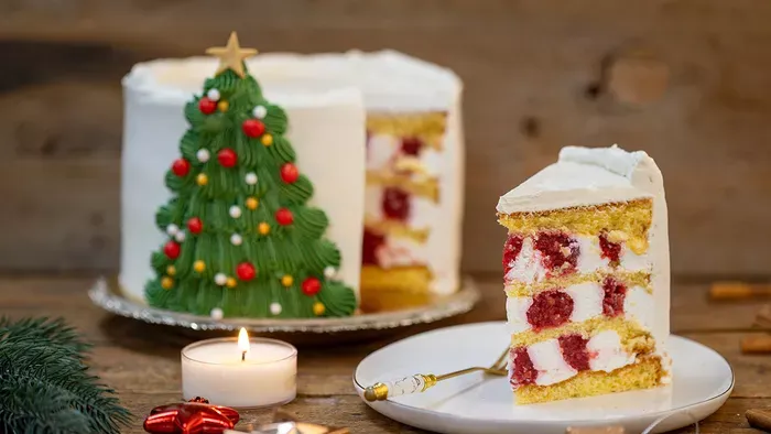 Fehér csokoládés-málnás torta