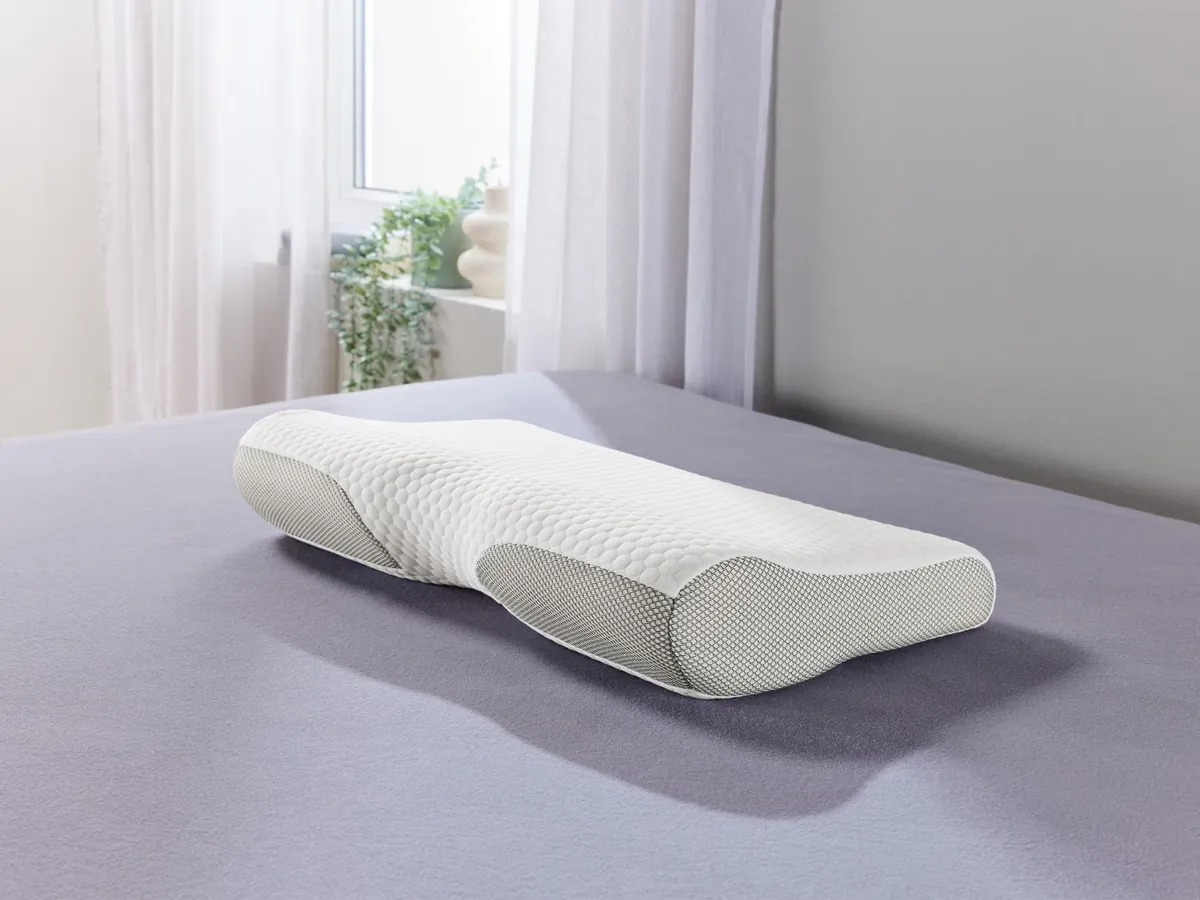 A Livarno Home multifunkciós memóriahabos párnája minden alvástípushoz extra támaszt ígér – ráadásul mindezt 4 999 forintért a Lidlben