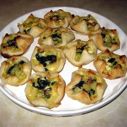 Spenótos-fetás batyucskák