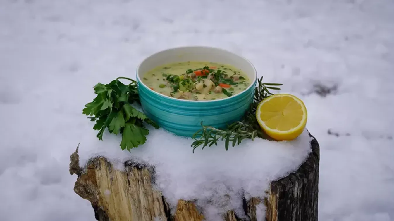 Hóban készül a legfinomabb téli leves: csirkebecsinált, a nagy klasszikus