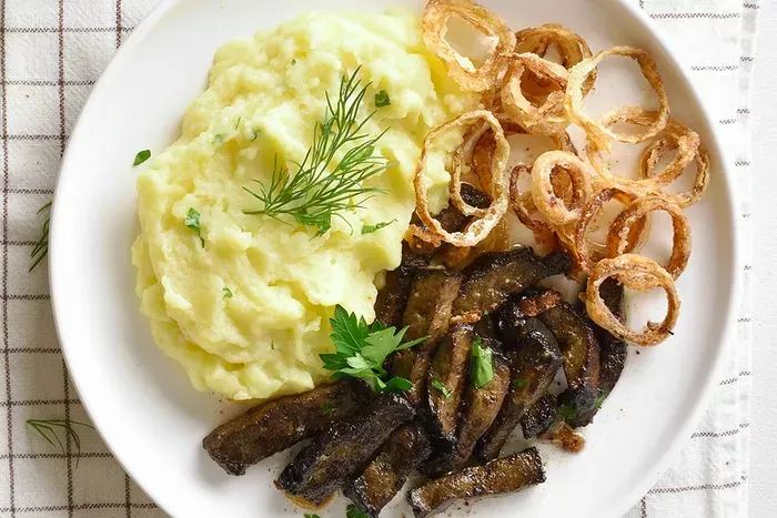 Pirított sertésmáj sült hagymával recept