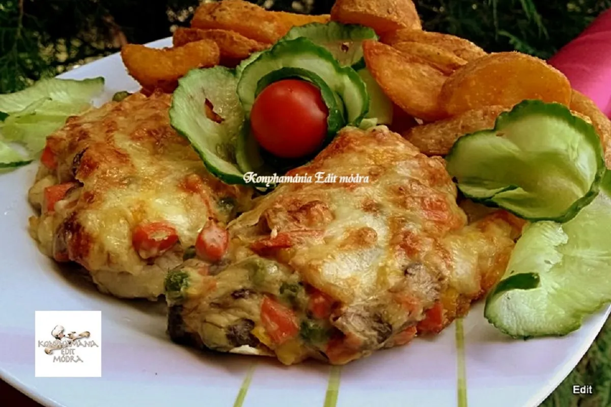 Csirkemell tejszínes-sajtos raguval recept