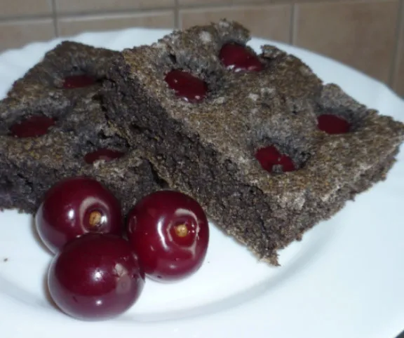 Diétás mákos-meggyes piskóta