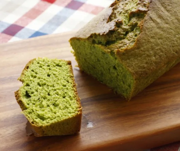 Fehér csokis püsüökkenyér matcha teával