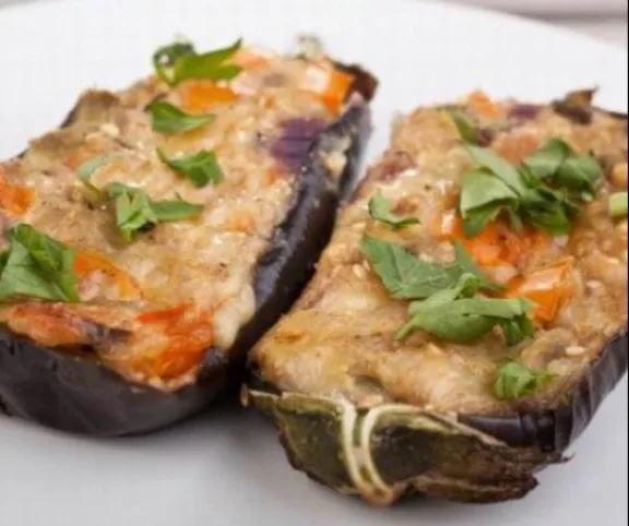 Darált hússal töltött padlizsán