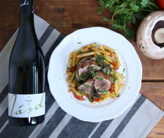 Mindmegette borklub: omlós sertésszűz vajbabbal és gombával