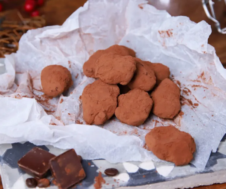 Maracujás kávés trüffel golyó készítése