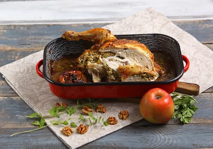 Sült töltött csirke mézes almával recept