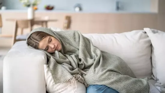 Hiába alszol eleget, mégis kimerült vagy? Meglepő ok állhat a háttérben