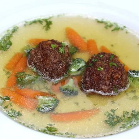 Sváb májgombóc (levesbetét)