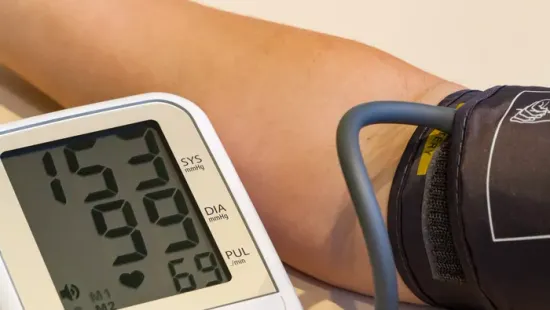 Télen gyakrabban ugrik meg a vérnyomás – ezt javasolják az orvosok