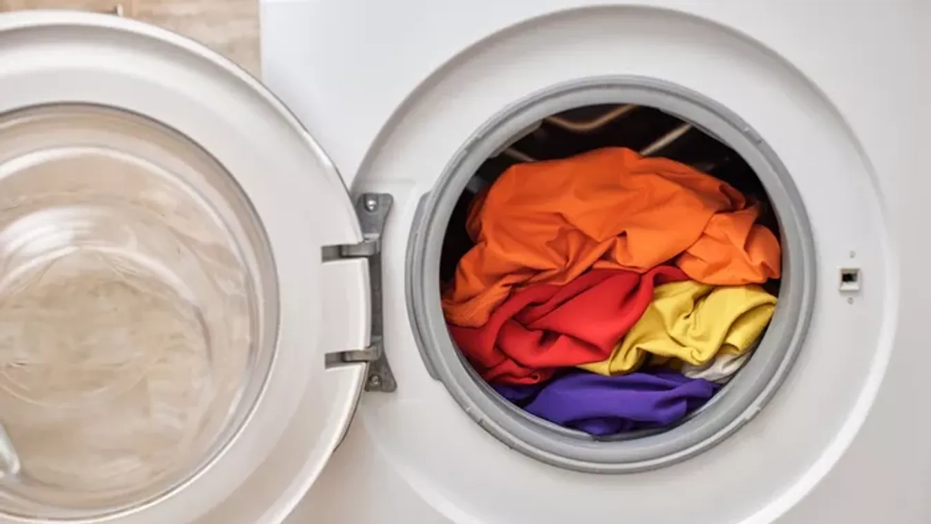 Ezt sokan elrontják: ezeket a ruhatípusokat soha nem szabad együtt mosni!