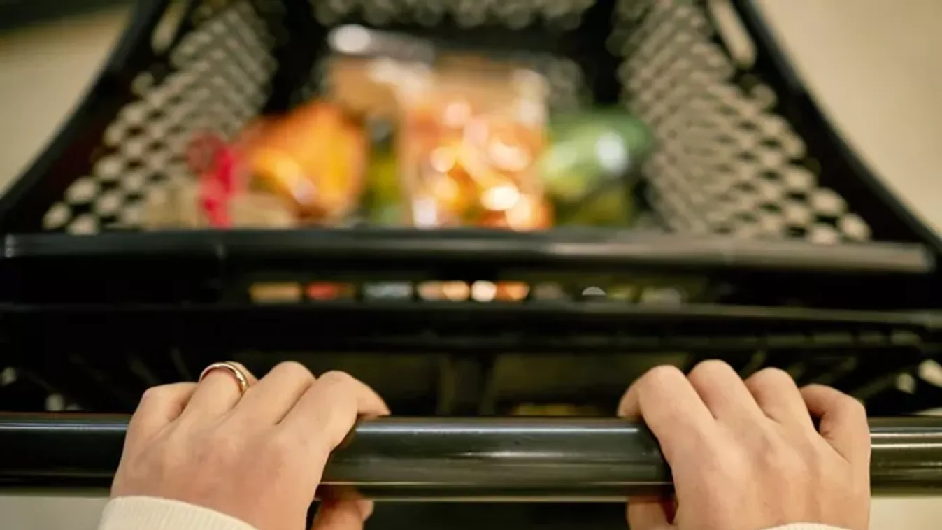 Igazi kincs a Lidlben: 10 ezer forinttal olcsóbb a háziasszonyok kedvenc gépe
