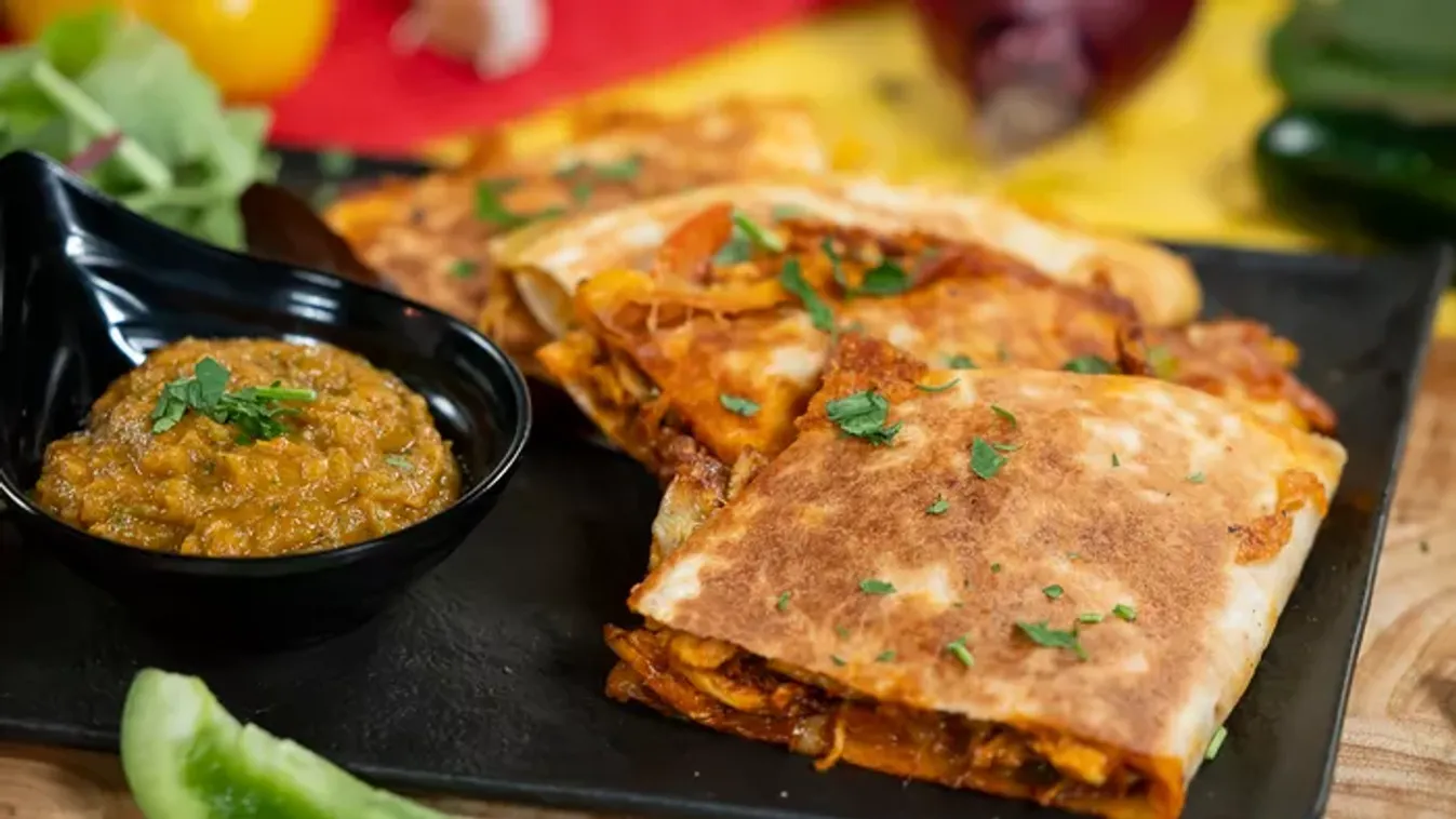 Így készül a legjobb csirkés quesadilla