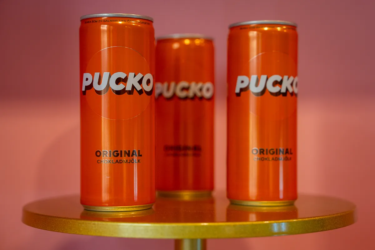 Aludobozos kakaó is kapható, állítólag ez is klasszikus svéd ital ebben a formában