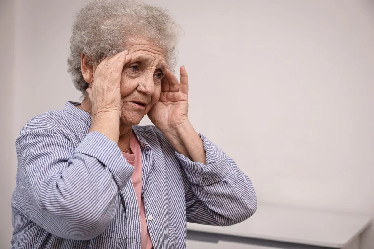 Vannak olyan korai jelei az Alzheimer-kórnak, amit beszéd közben vehet észre a család