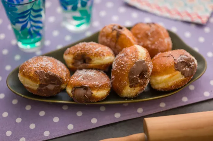 Mogyorókrémes bomboloni (olasz töltött fánk)