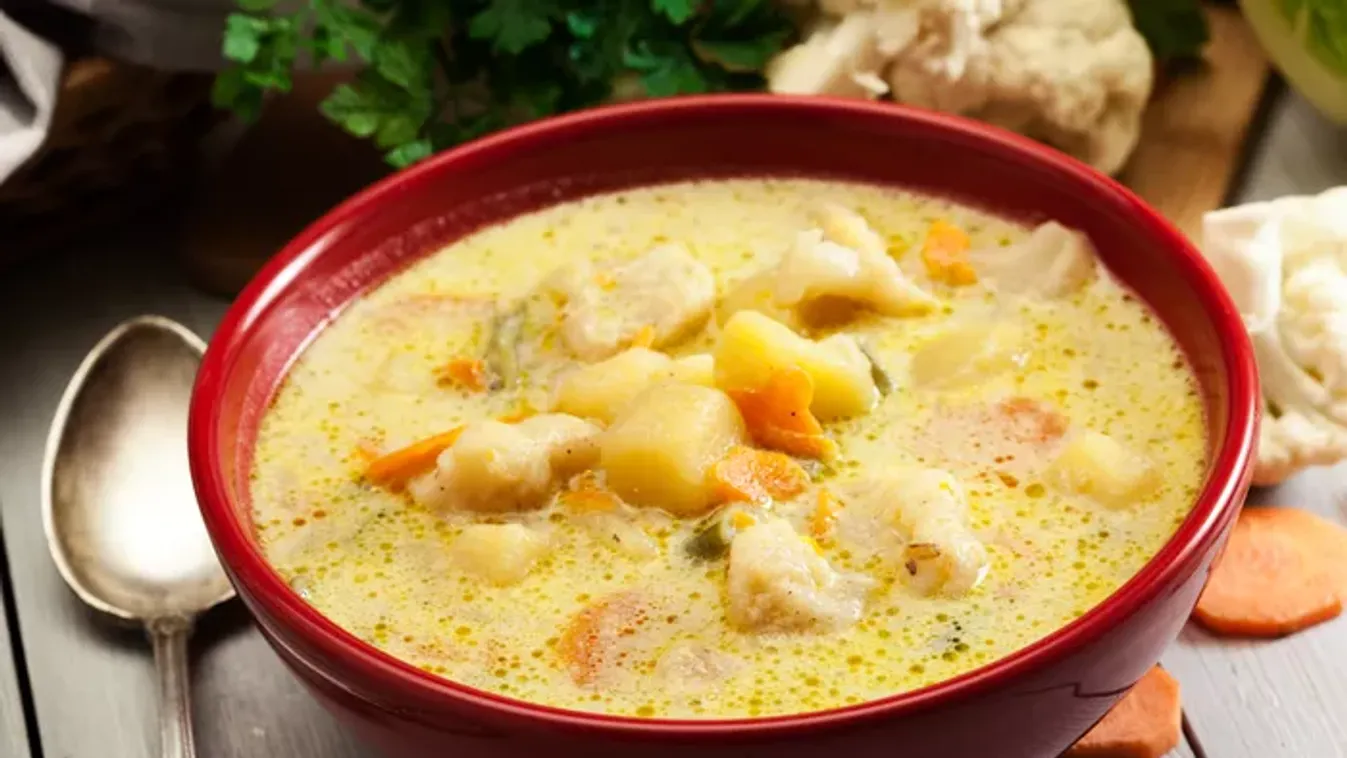 Tejfölös karfiolleves recept