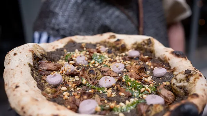 Megkóstoltunk egy több ezer éves pizzát, amin még nem is volt paradicsom