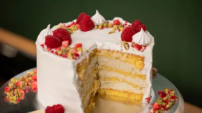 Valami különlegest sütnél? Ez a pisztáciás torta garantált siker lesz!