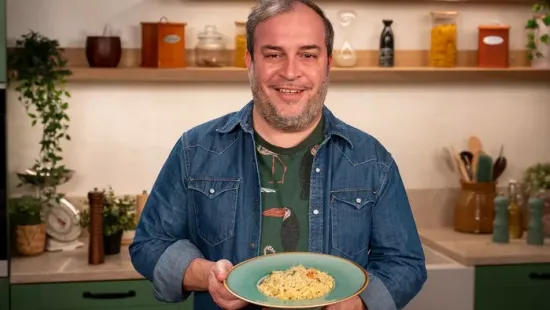 A tészta, amely pillanatok alatt a kedvenceddé válik: fokhagymás-csirkés orzo