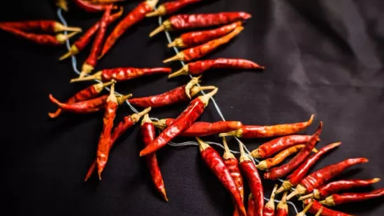 Disznóvágás a paprika előtt: ezekkel a fűszerekkel ízesítették a kolbászt őseink