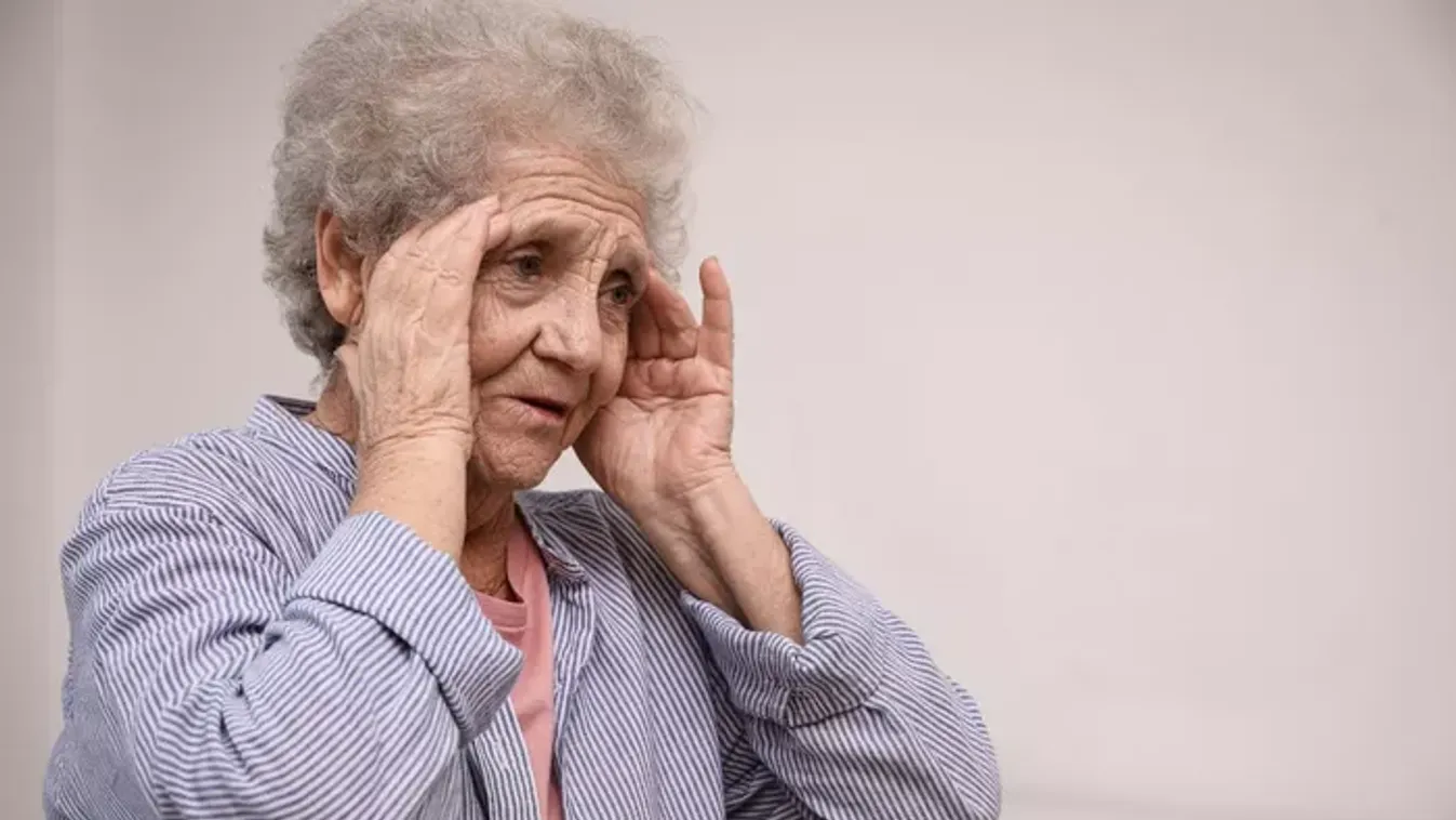 A demencia jelei éjszaka is jelentkezhetnek – ezekre figyeljünk oda!