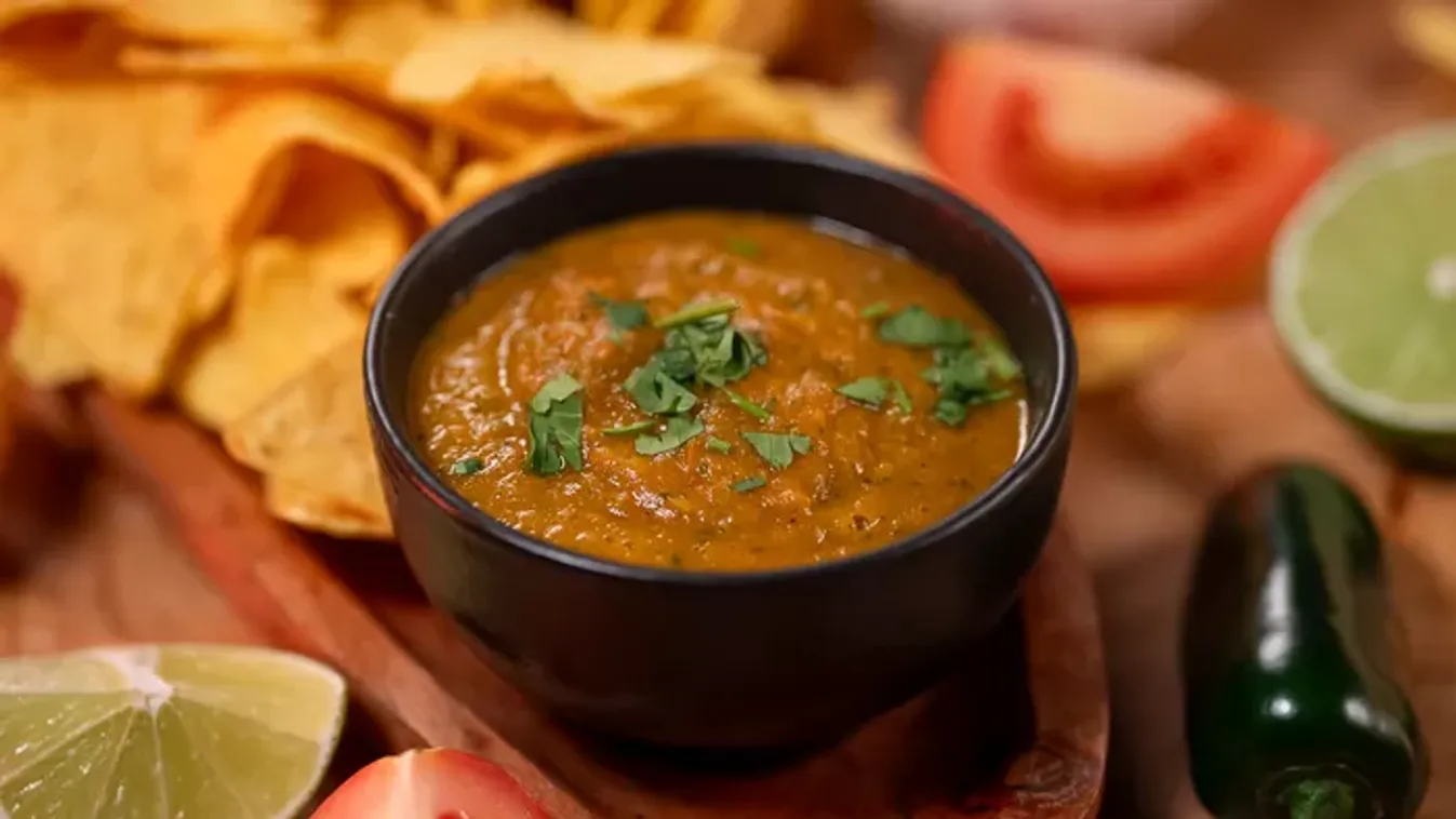 Ez a mexikói szósz mindenkit levesz a lábáról – a Salsa Roja, ami pillanatok alatt elfogy!