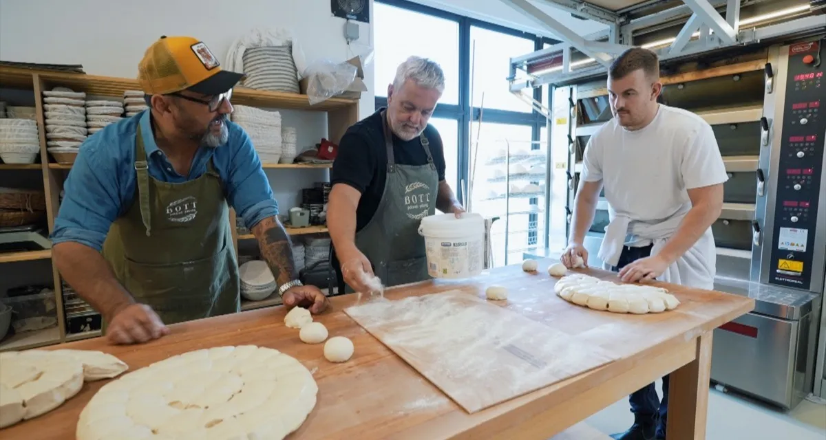 Giannit és Mikit Ifj. Bott Frigyes avatta be a kovászos kenyér rejtelmeibe