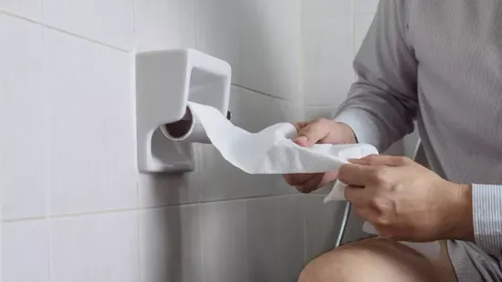 Vastagbélrák kialakulásának első intő jelei: mikor érdemes orvoshoz fordulni?