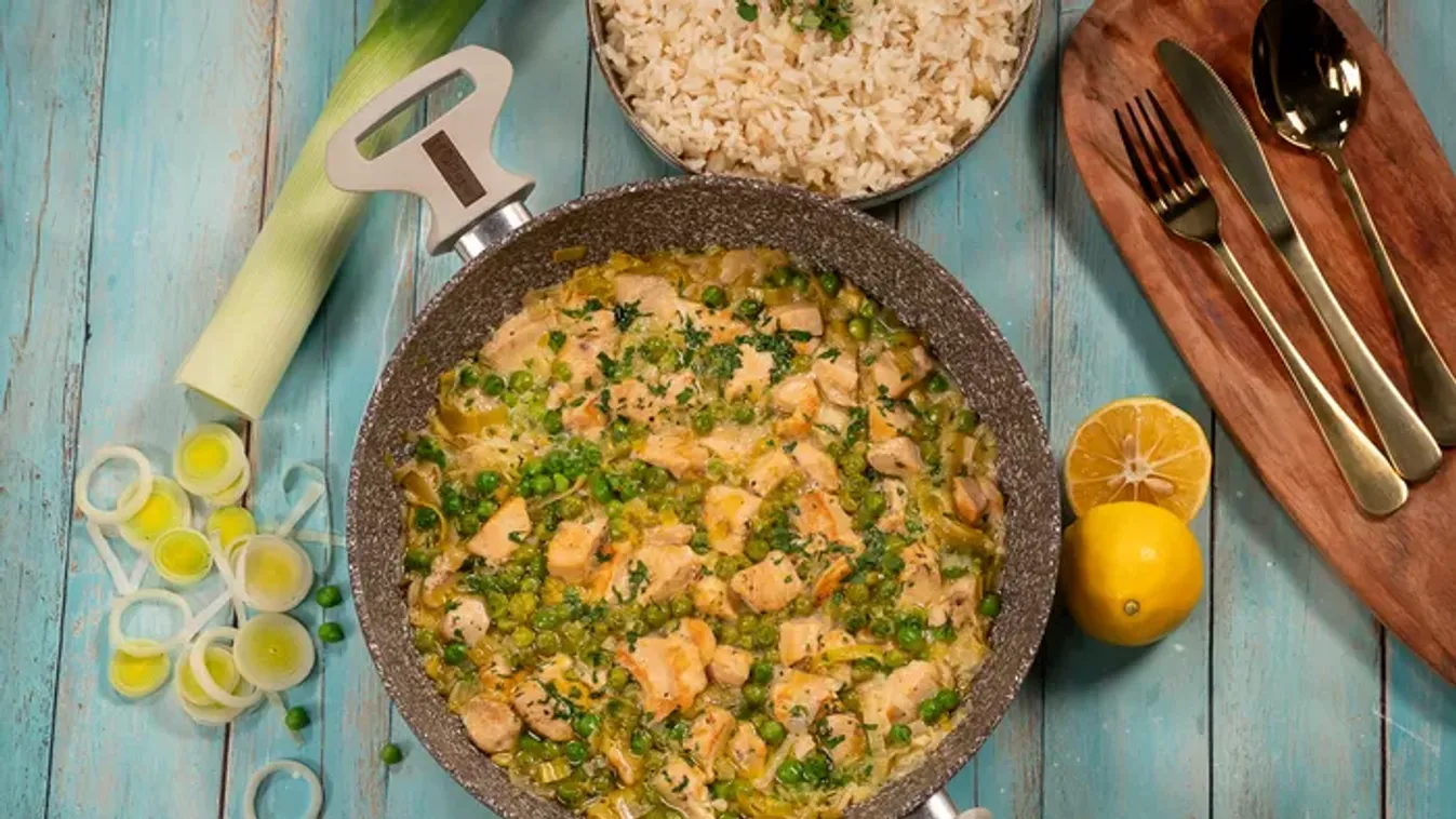 Zöldborsós, póréhagymás csirkeragu recept