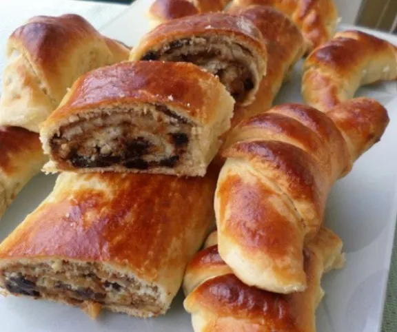 Szilvás-mandulás pozsonyi kifli és bejgli