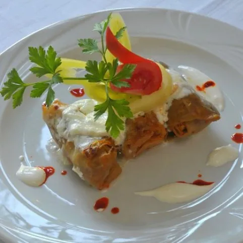 Tojással töltött káposzta