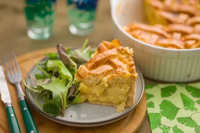 Cheddar sajtos burgonyás pite