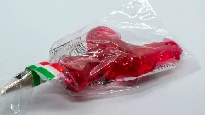 Ismerős a Turbó rágó, a Limó vagy a Kojak nyalóka? Retro összeállítás a 80-as évek klasszikus édességeiből