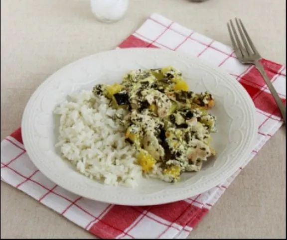 Tejfölös-cukkinis csirkemell