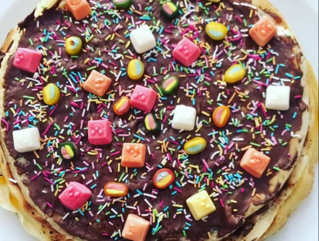 palacsintatorta, gumicukor